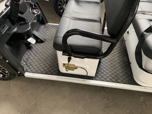 Гольфкар GreenCamel A4 ECO 84Ah/60V (4 seats 1200W R8) пониженная Белый