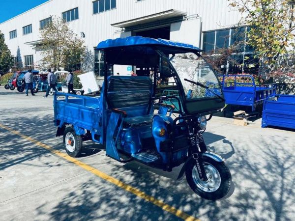 Трицикл грузовой GreenCamel Тендер 2 B1500 (60V 1000W) крыша, понижающая 52 Ah