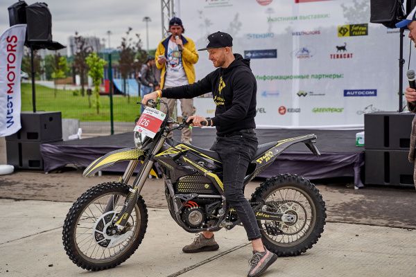 Электромотоцикл SUR-RON Storm Bee E (Enduro)